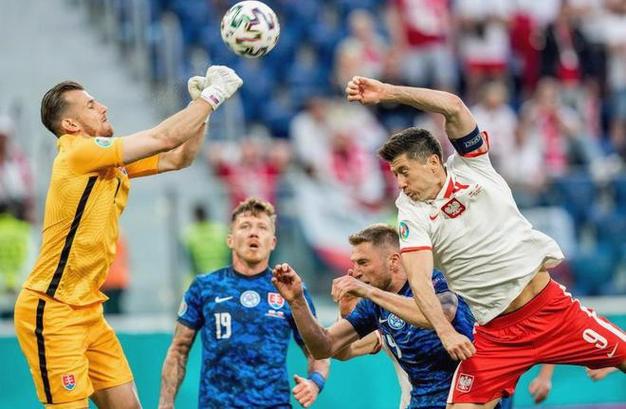 波兰vs俄罗斯足球排名